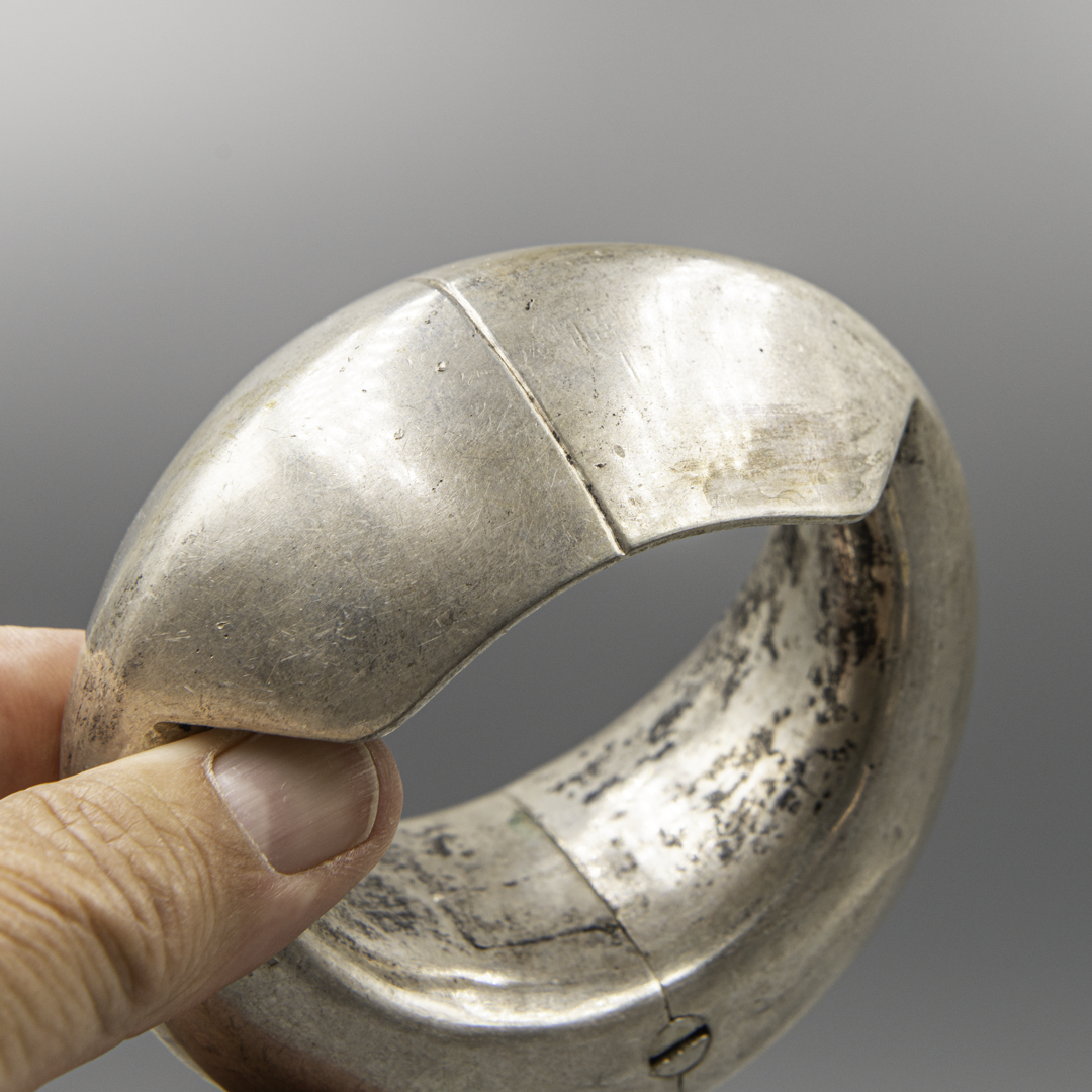 Antique Gujarati Silver Kada Bracelet – Saurashtra, India