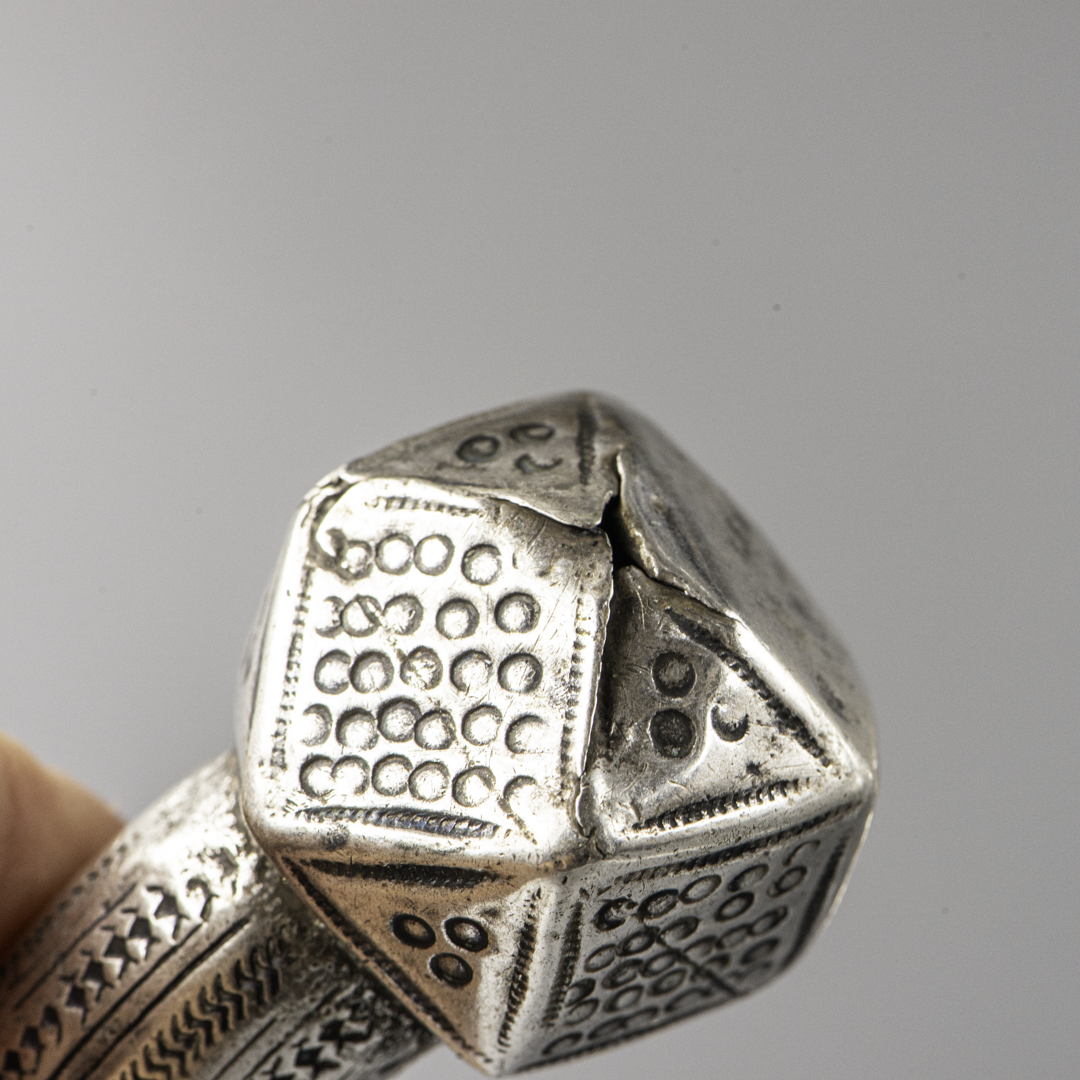 Antique Rashaida Silver Anklet – Egypt / Sudan – Early 20th Century