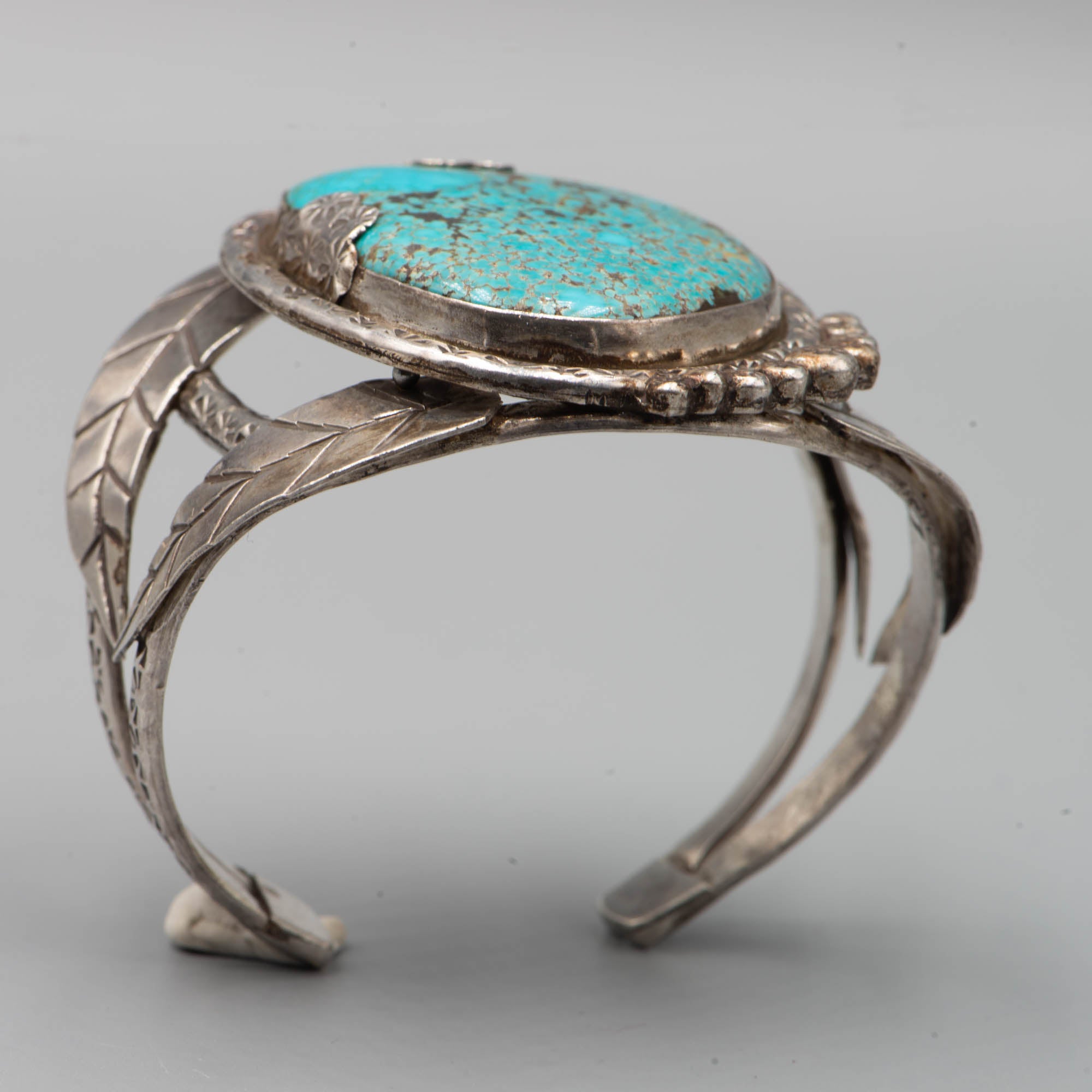 Ancien Amérindien - Navajo - Grande Turquoise - Bracelet manchette en argent sterling