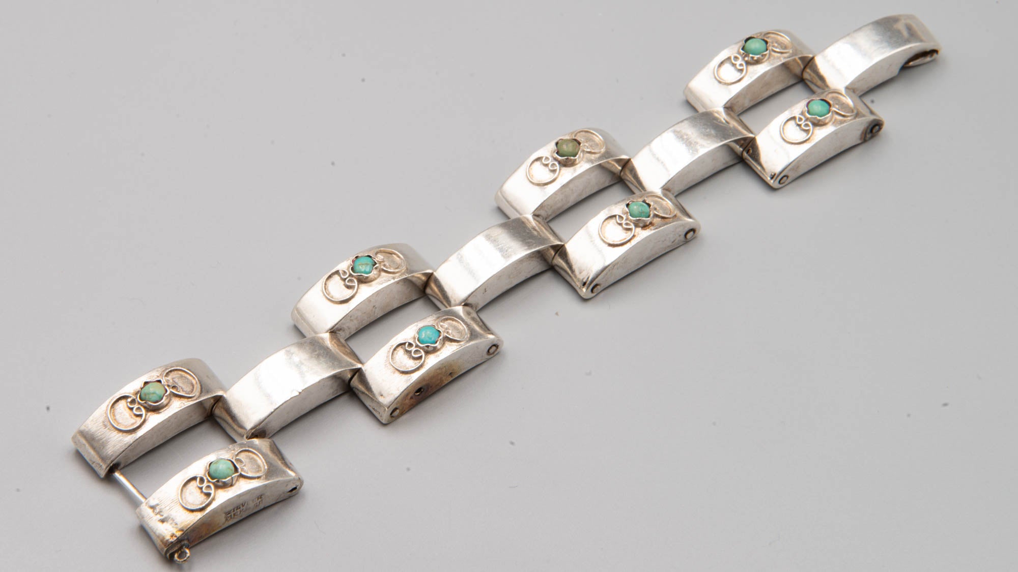 Bracelet à maillons larges en argent sterling avec bande de roulement de char mexicain des années 1940