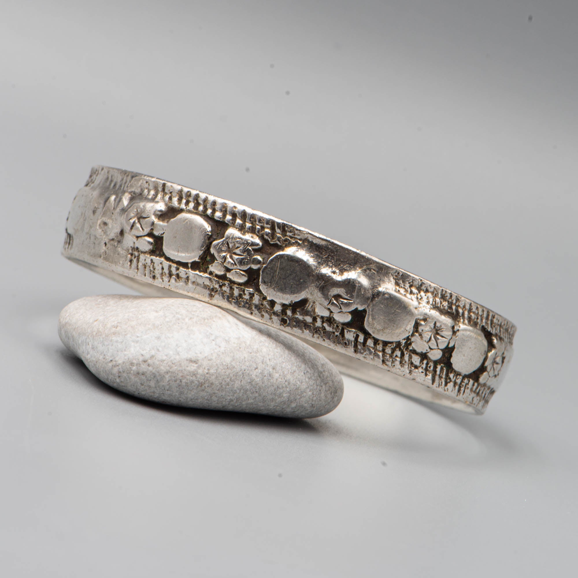 Bracelet en argent de la tribu Chaoui Algérie Afrique du Nord